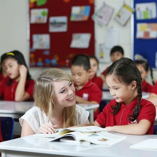 why should you teach english in vietnam